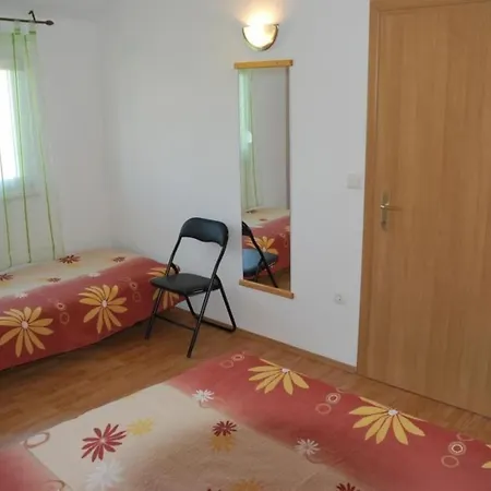 Apartmán Mit Wasserblick By Interhome