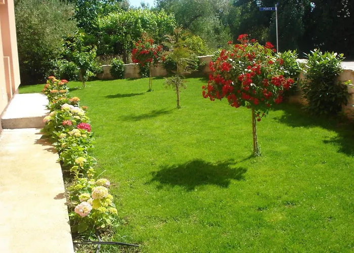 דירה Mit Wasserblick By Interhome *